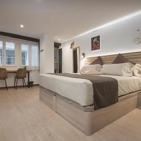 Emilysuites - Centro Historico Homestay *