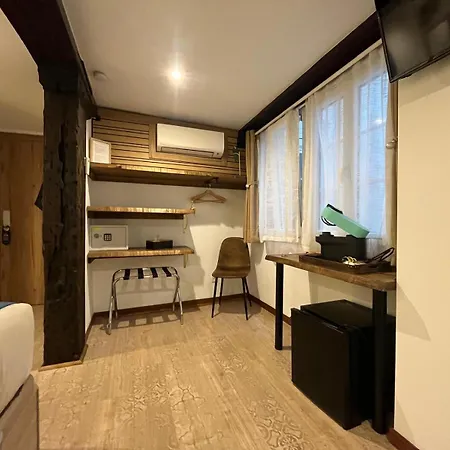Homestay Emilysuites - Centro Historico Malaga